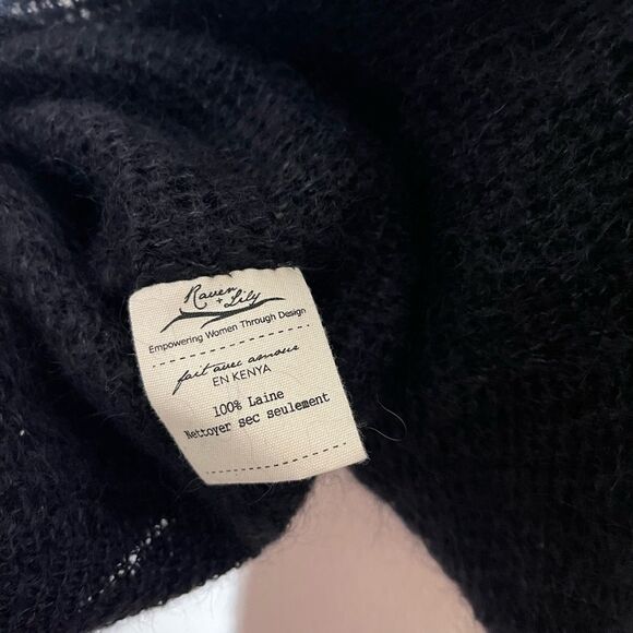 Raven + Lily wool sweater - Picture 2 of 3
